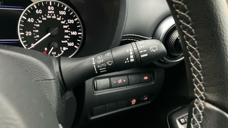 Nissan Juke 1.0 DiG-T 114 N-Connecta 5dr Petrol Hatchback